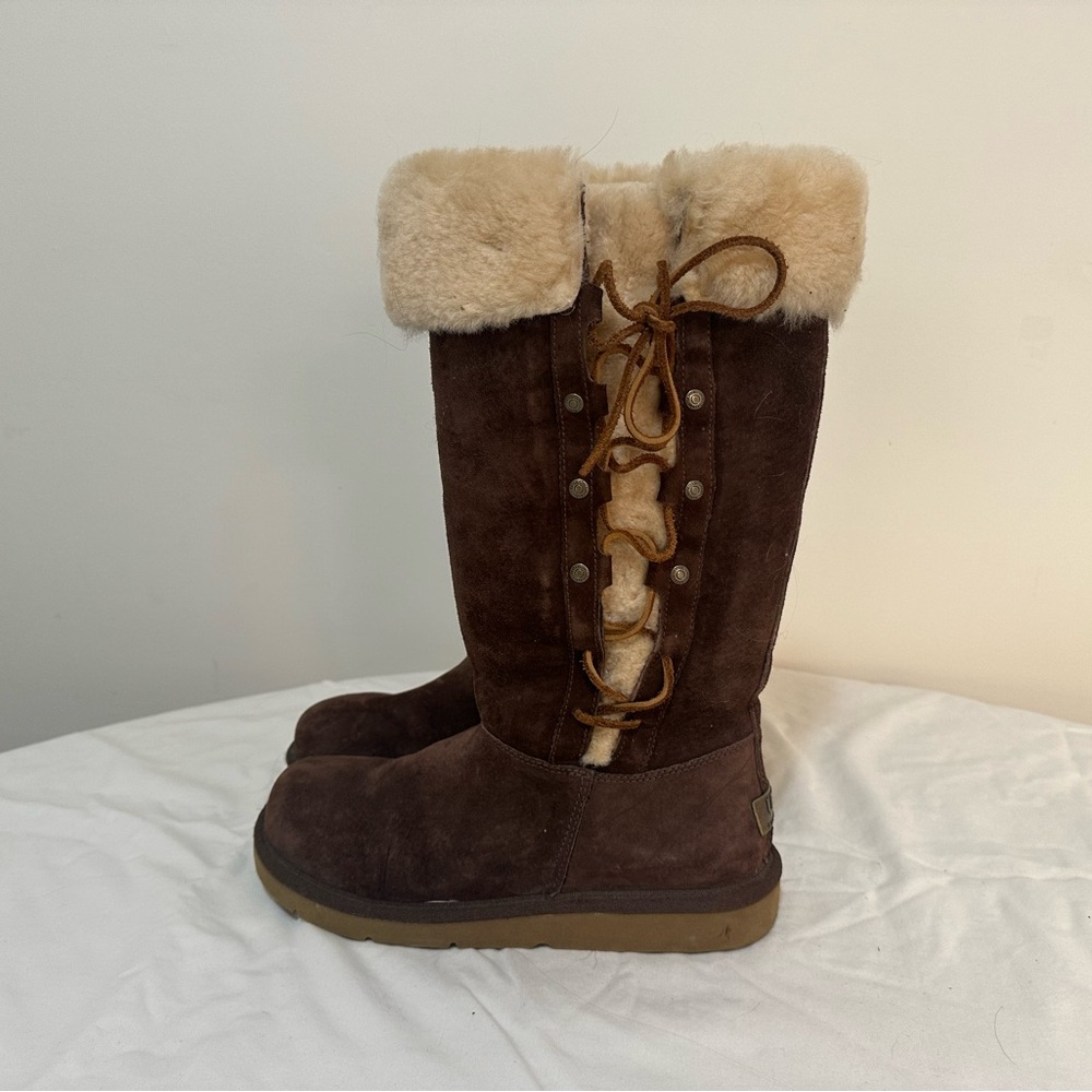 Ugg Australia Upside Lace-Up Boots - Size 8